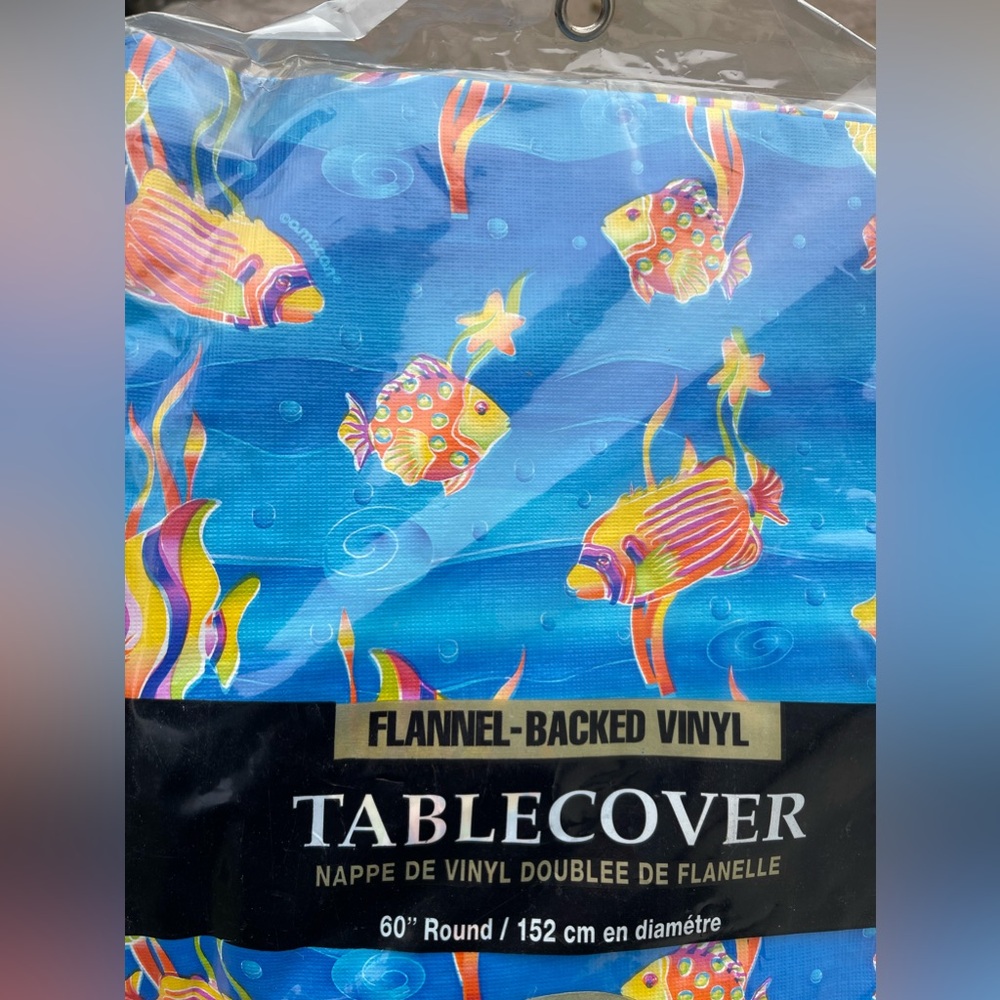 NWT Table cover fish and solid color 3